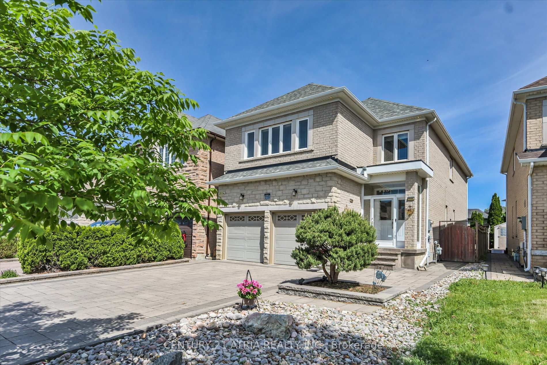 119 Martini Drive photo 2