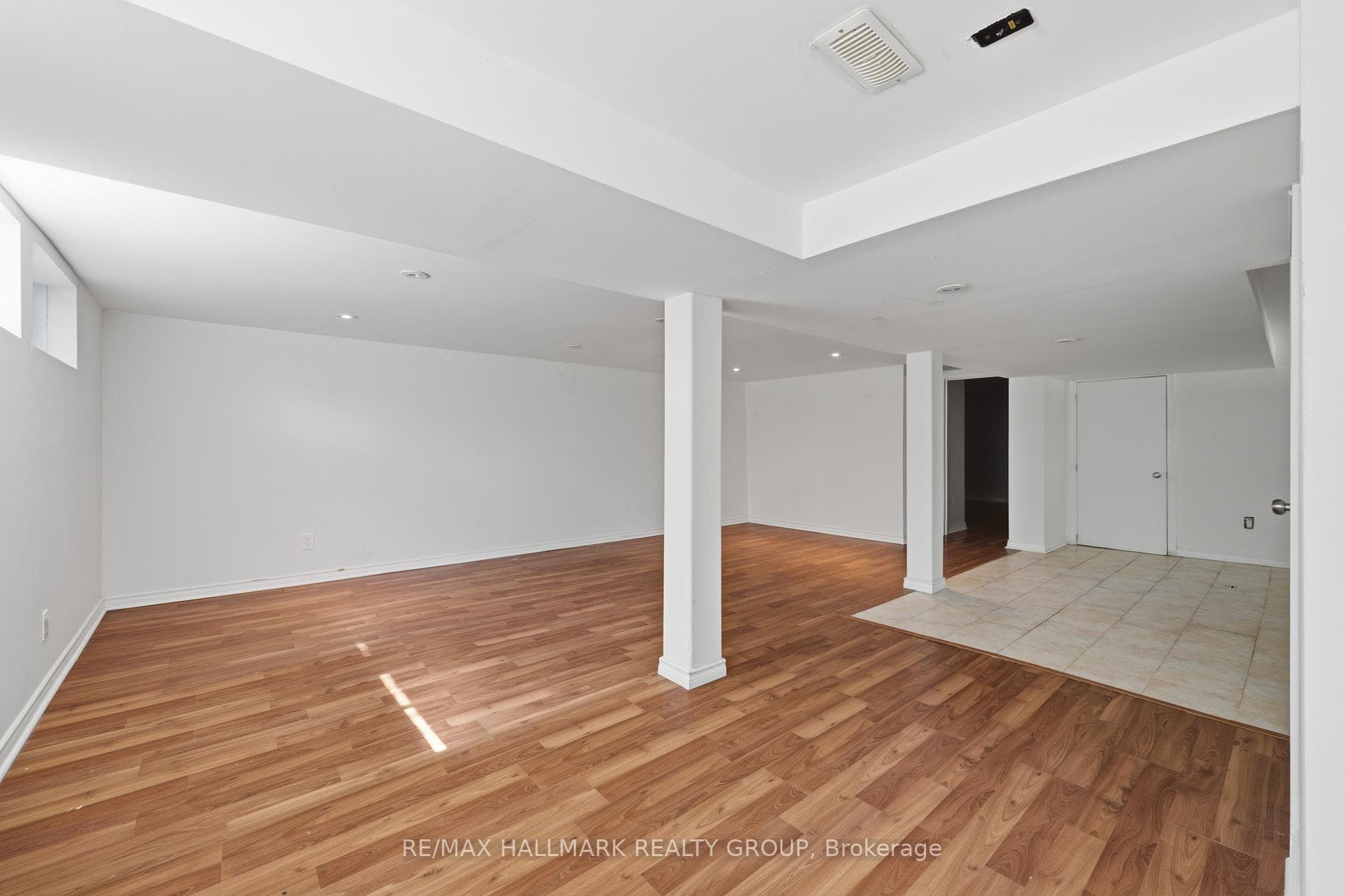 45 Hilliard Avenue photo 27