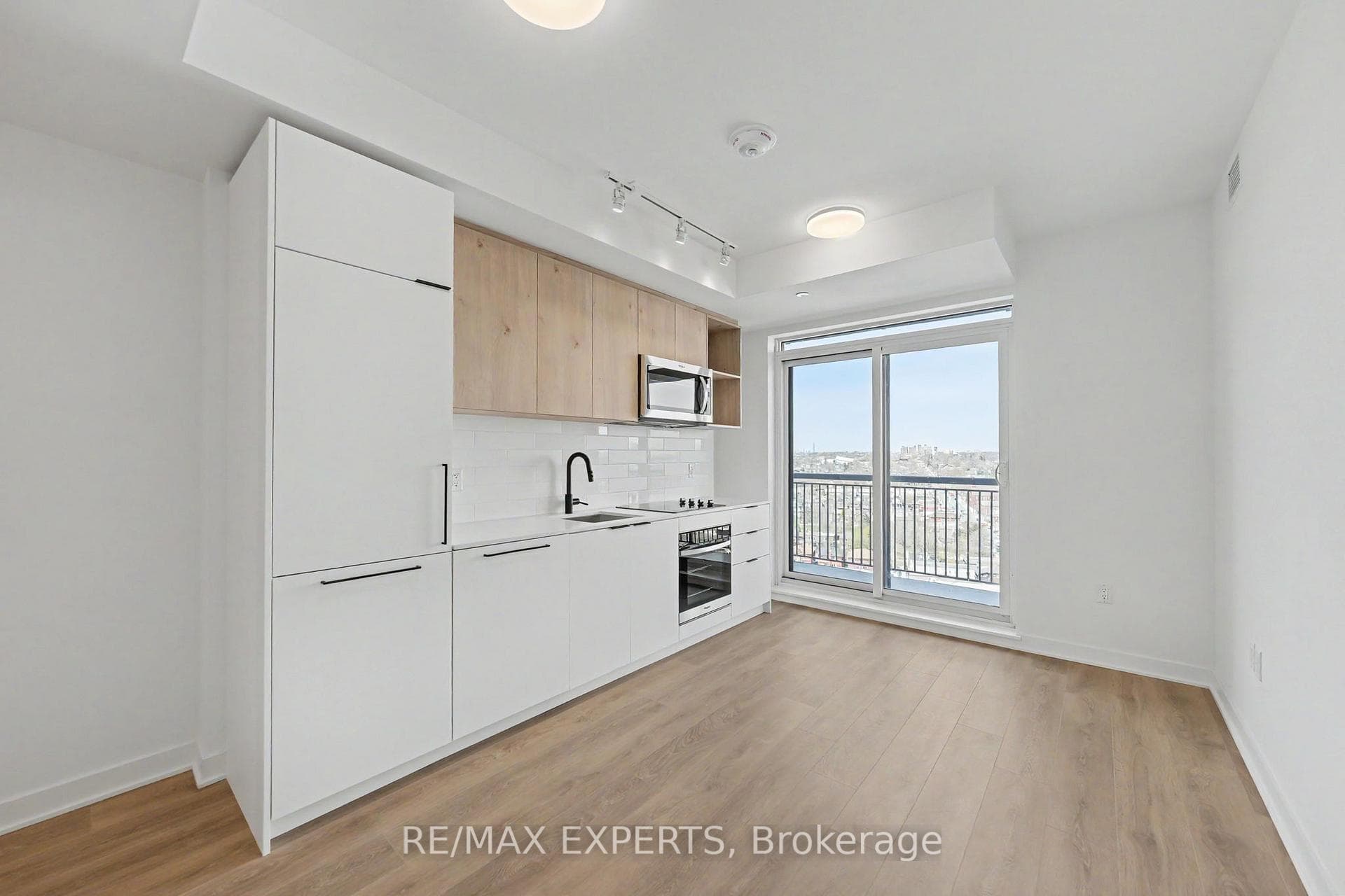 1185 Dupont Street Unit 1306 photo 8