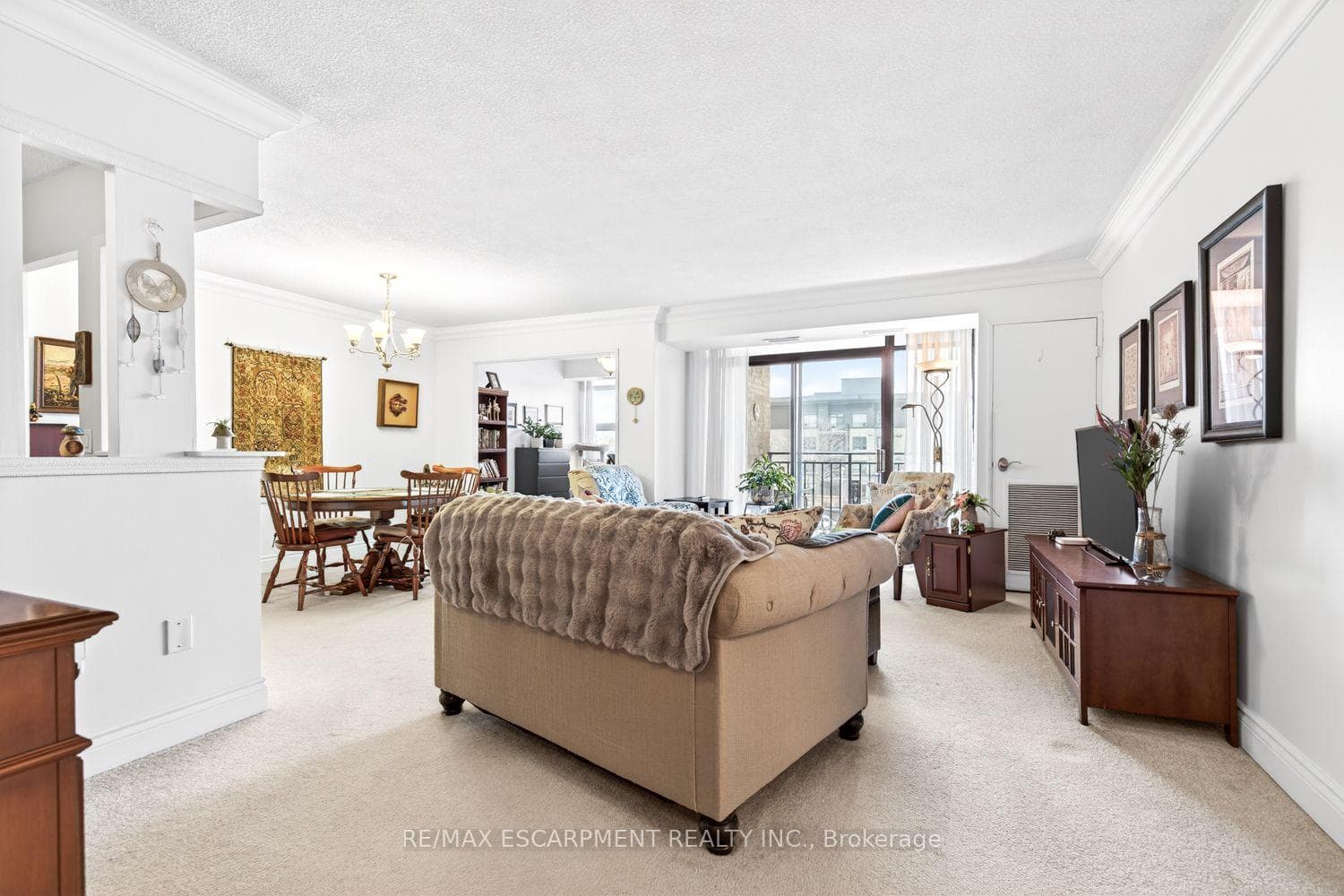500 Green Road Unit 310 photo 9