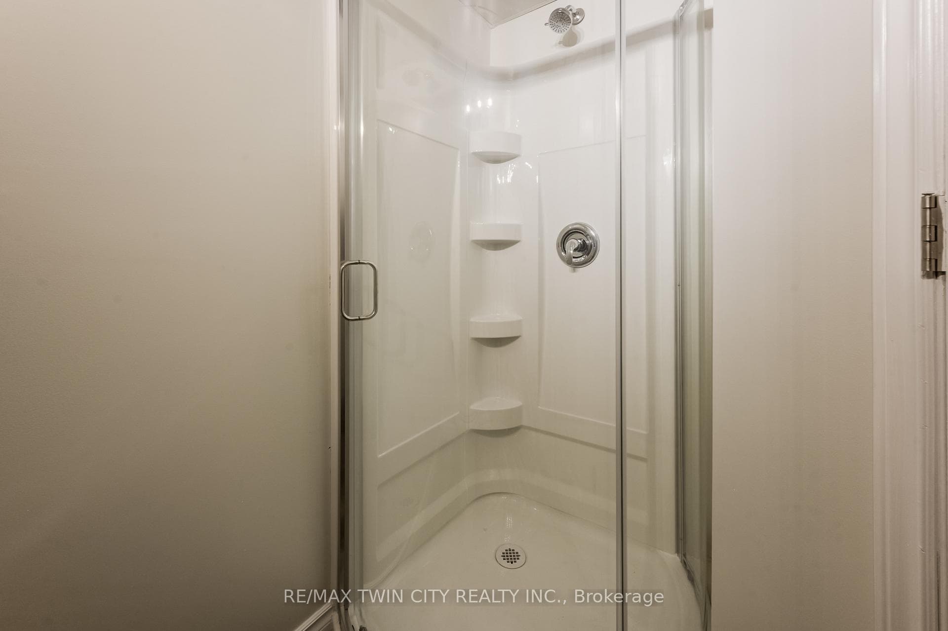 112 Cotton Grass Street Unit LOWER photo 6