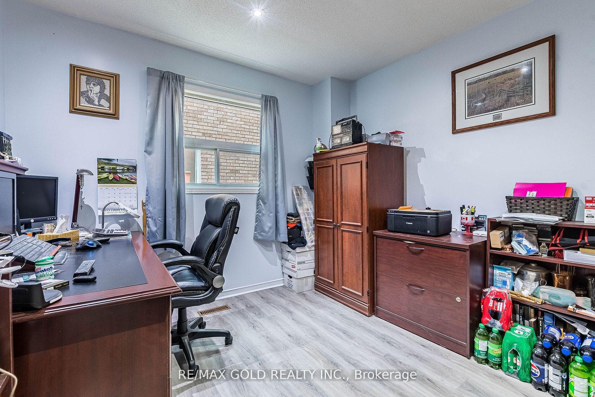 145 Sunforest Drive photo 8
