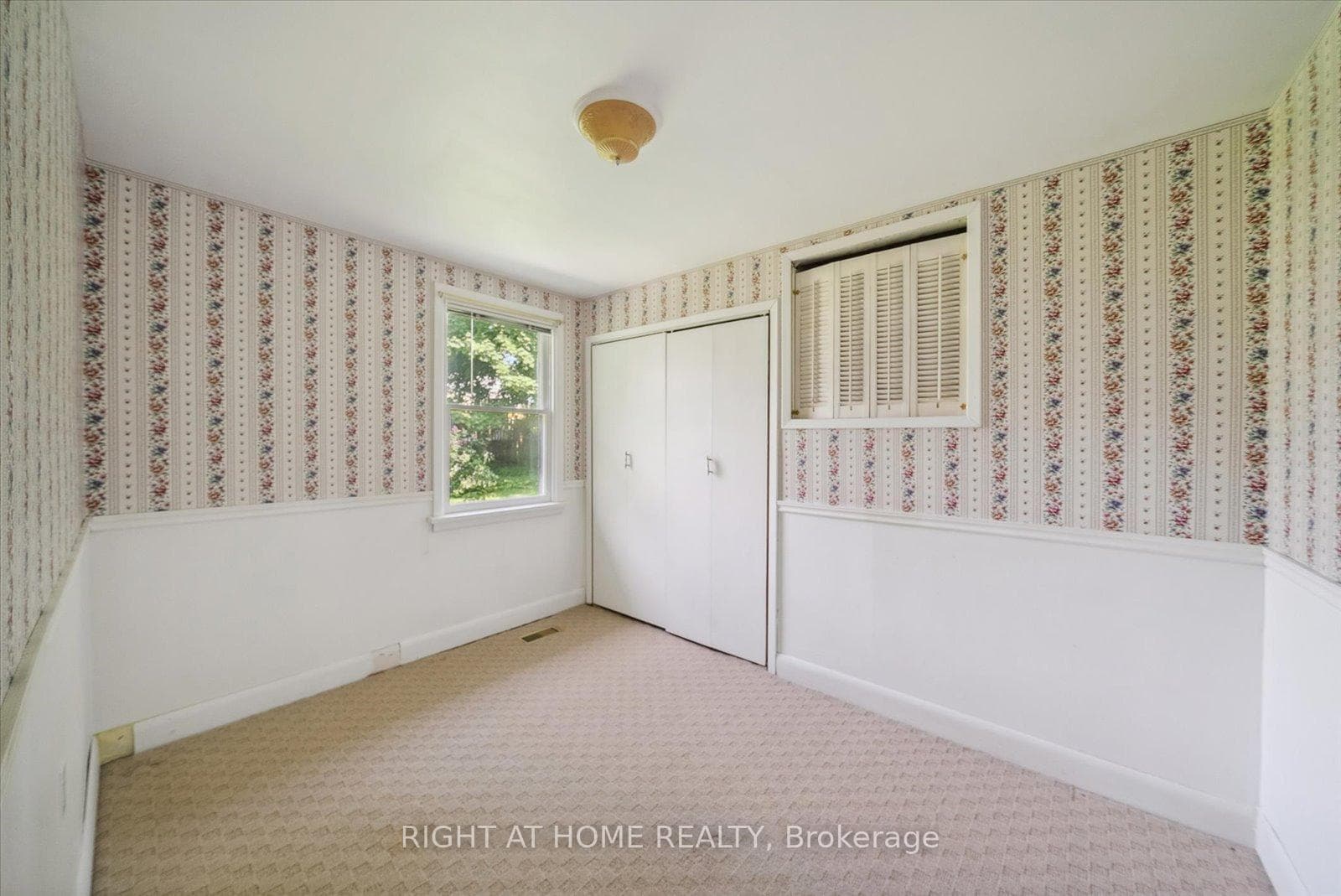 Second bedroom