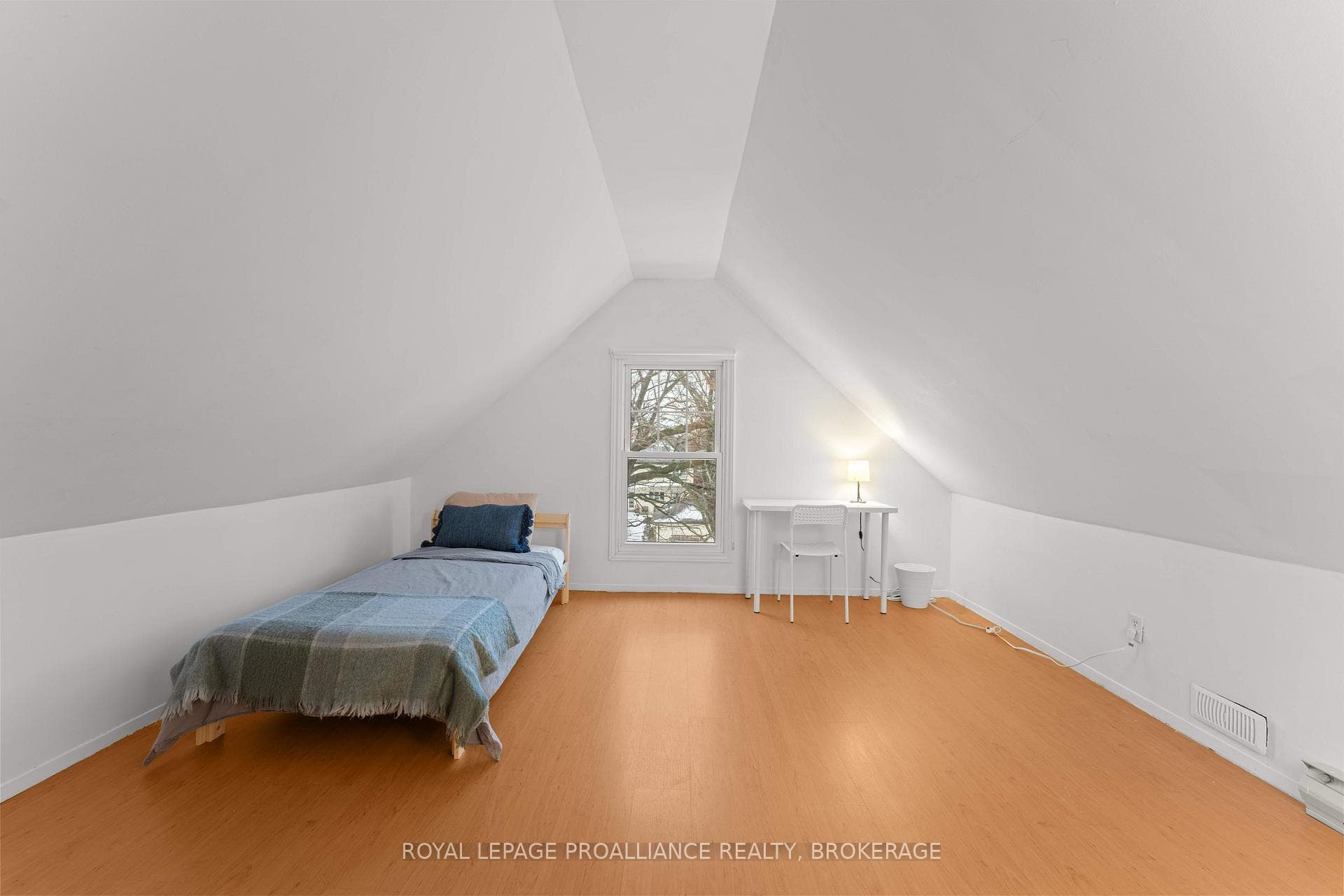29 Livingston Avenue photo 26