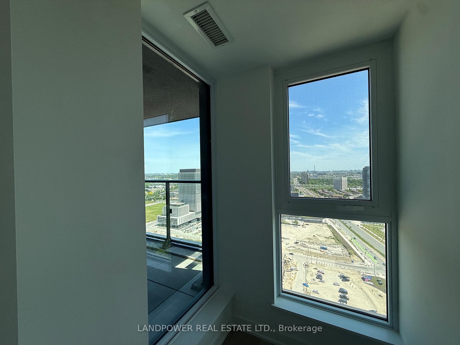 5 Quarrington Lane Unit 3008 photo 8