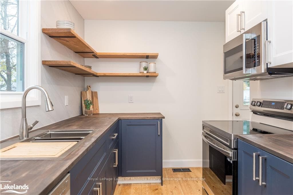 51 TAYLOR Road photo 7