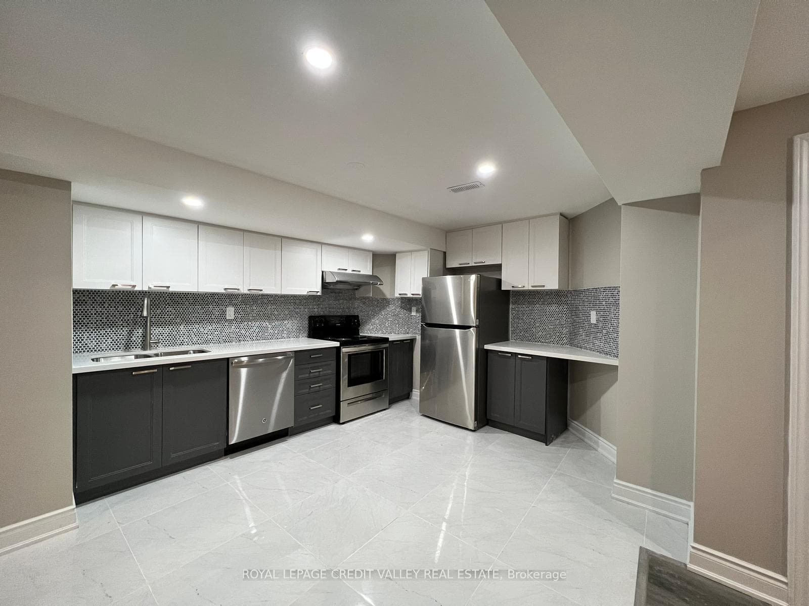 62 Eagleridge Drive photo 2
