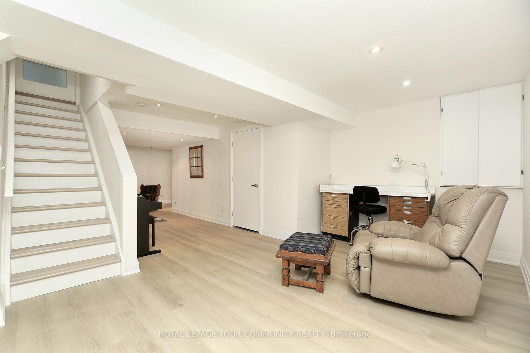 1 Steckley Street photo 25