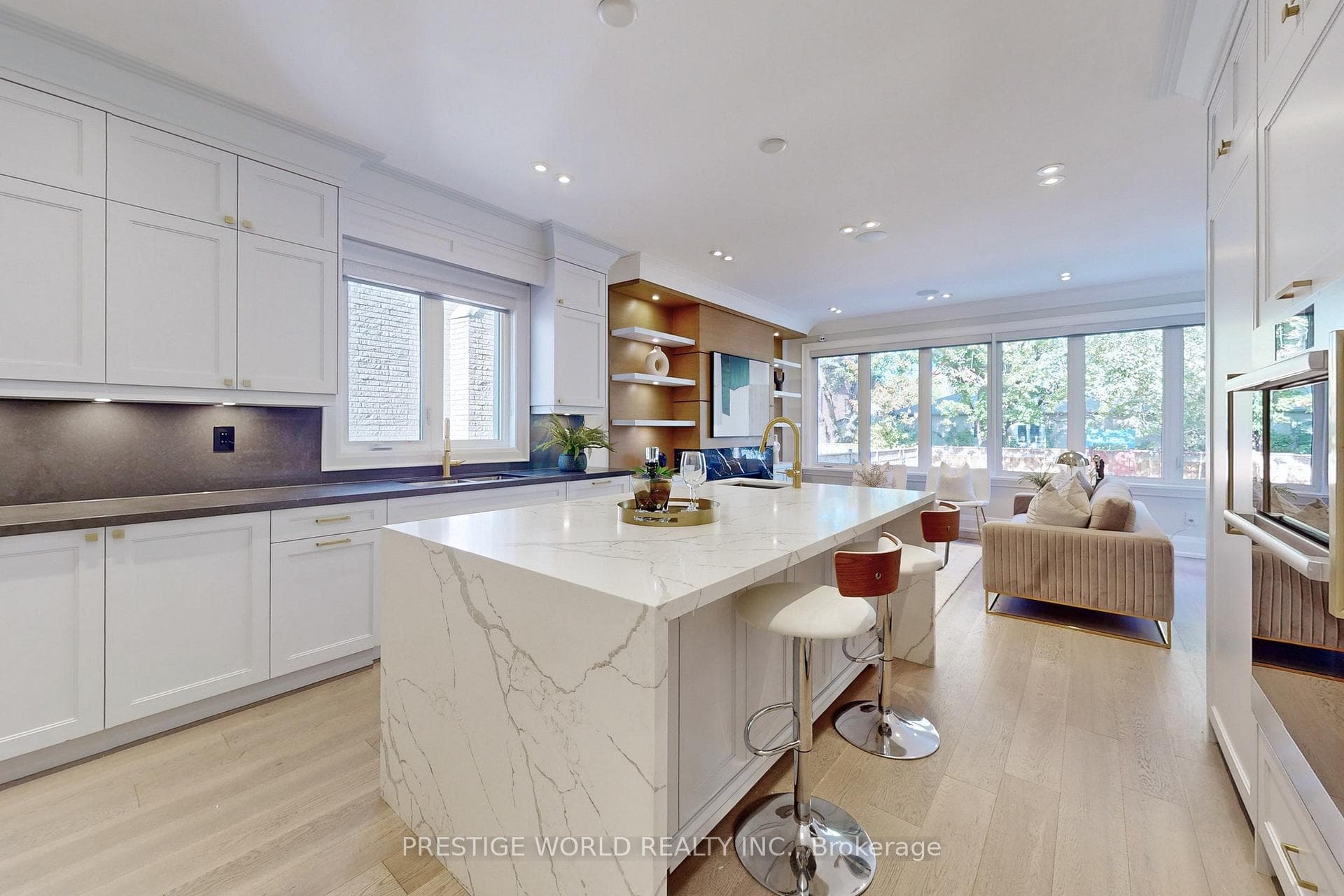 500 Hounslow Avenue photo 14