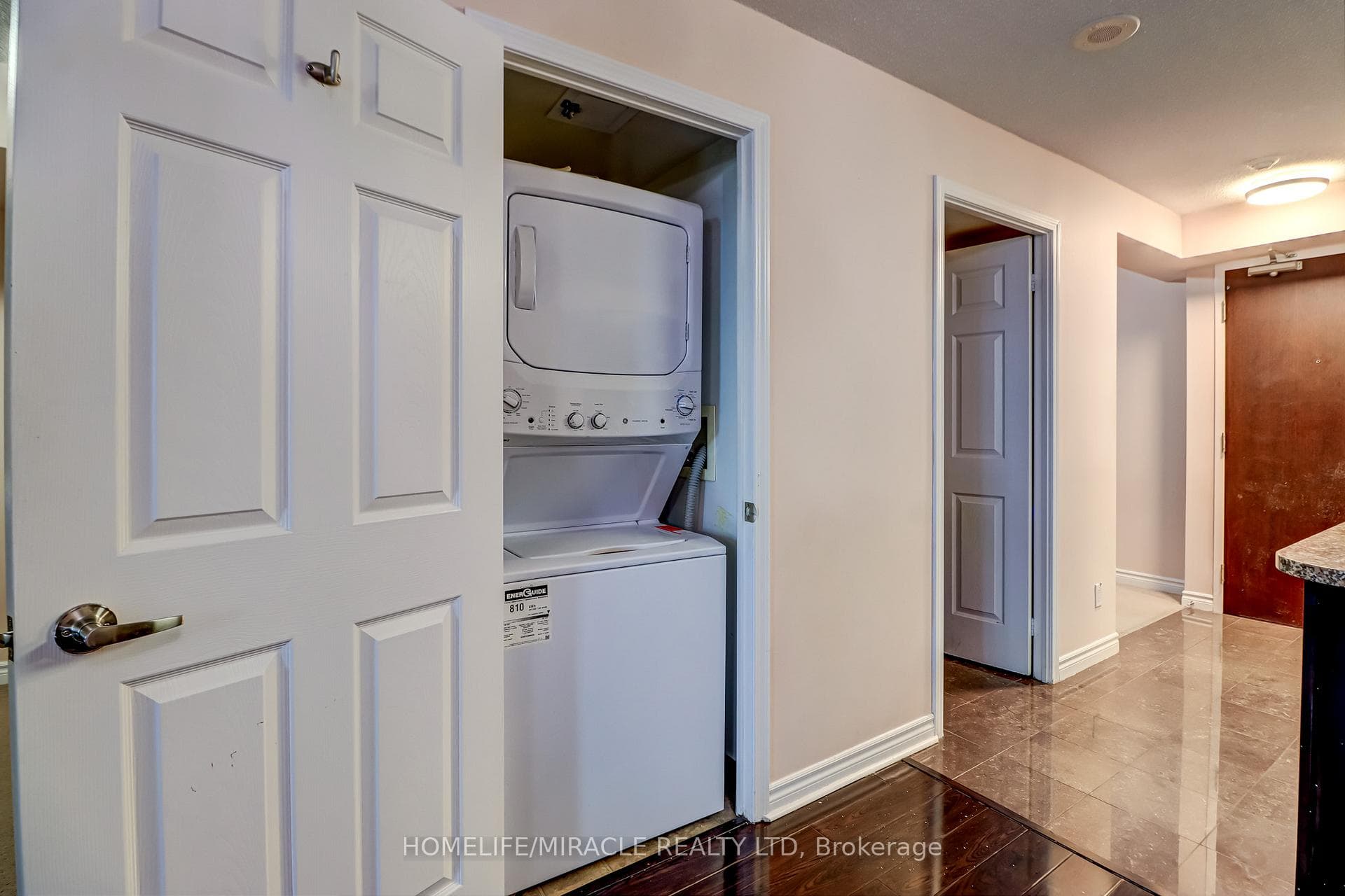 335 Rathburn Road Unit 1002 photo 11