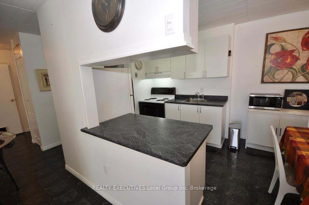 213 Leonard Street Unit 310 photo 7