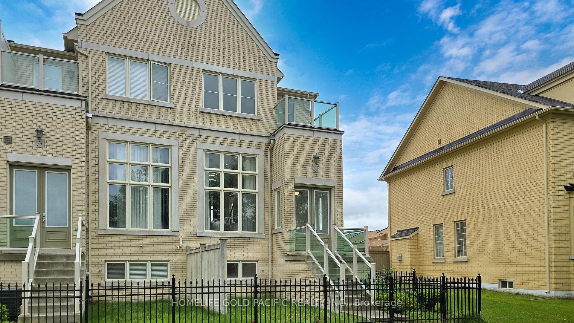 55 Victor Herbert Way photo 38
