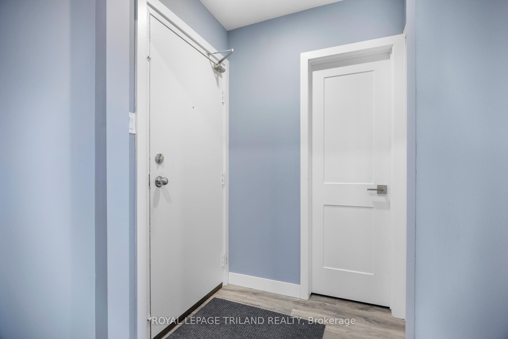 1096 Jalna Boulevard Unit 97 photo 4