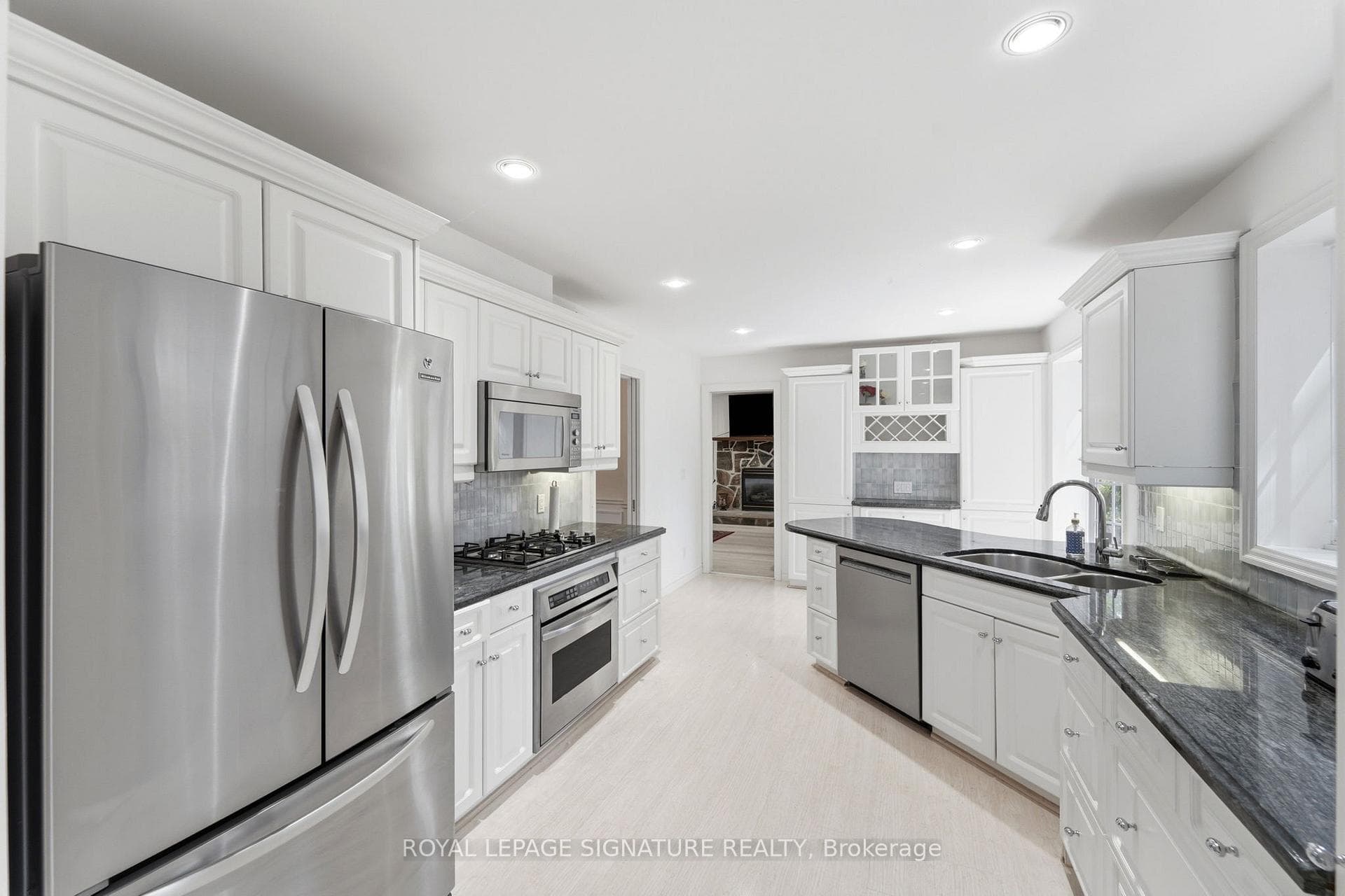 312 Dalewood Drive photo 10