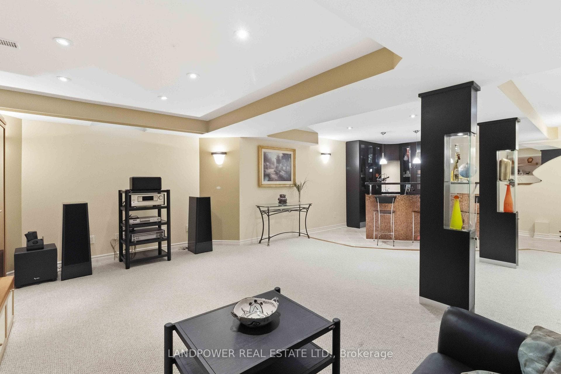 55 Garland Crescent photo 40