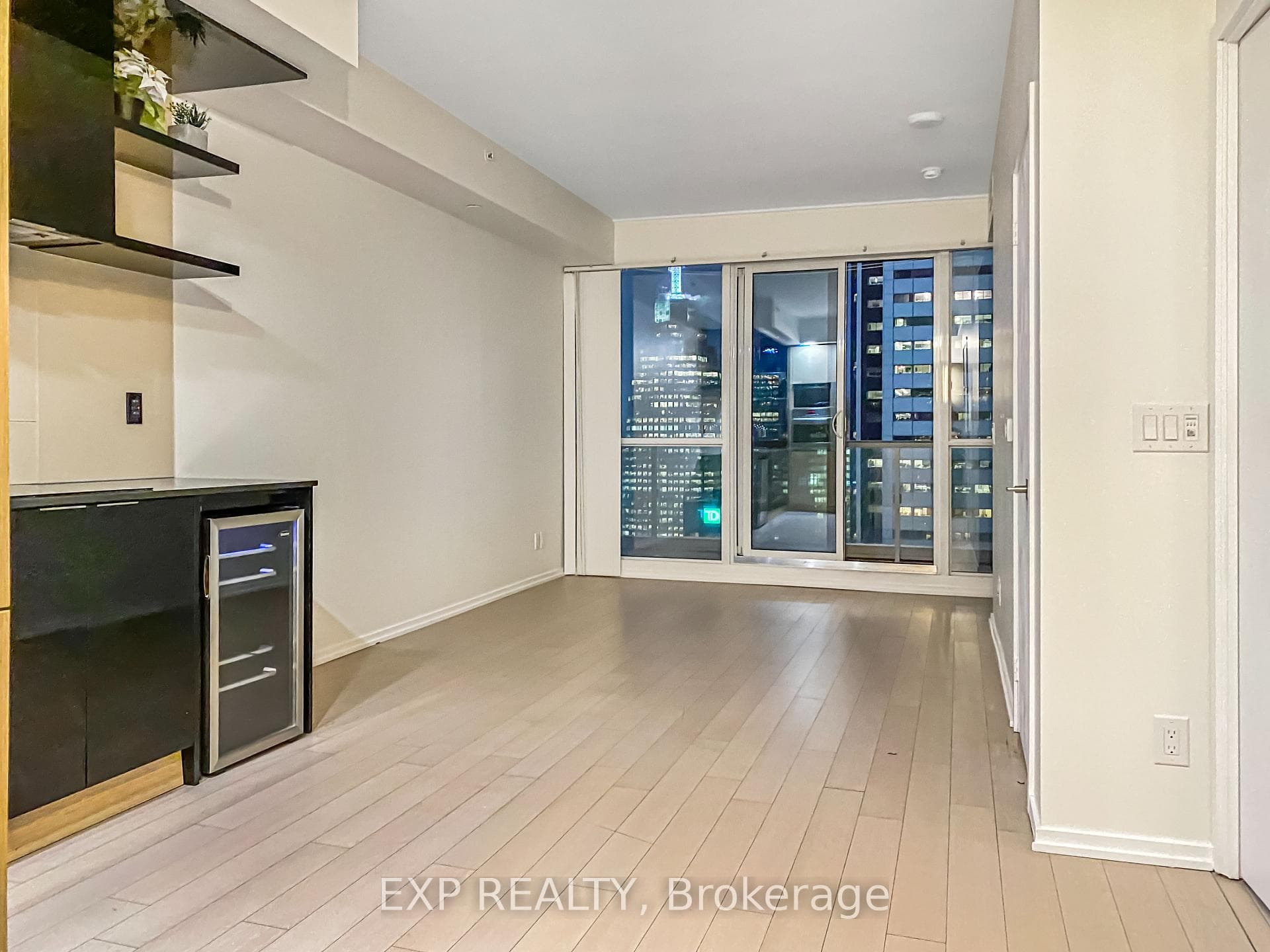 70 Temperance Street Unit 4810 photo 9