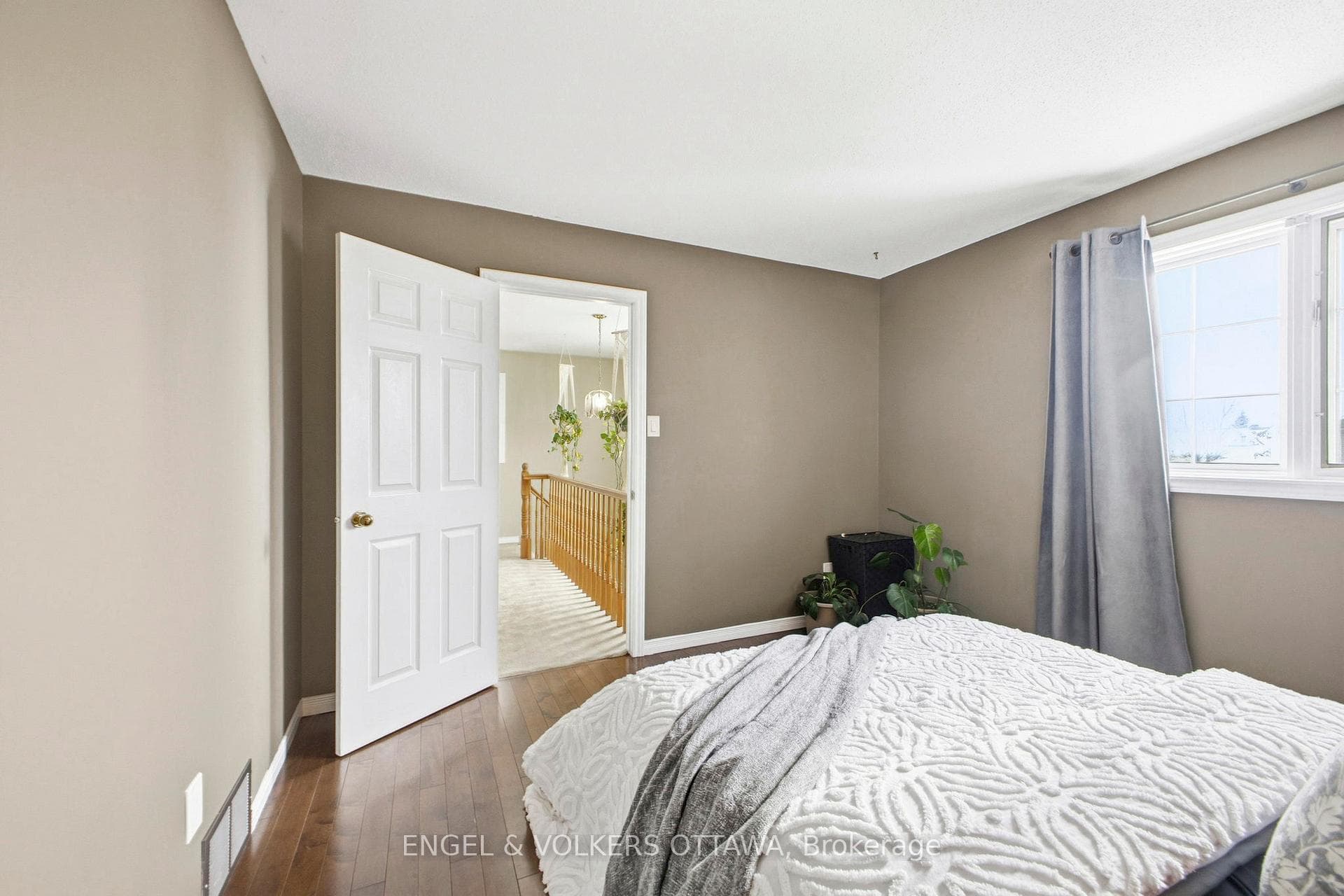 14 Atoll Street photo 18