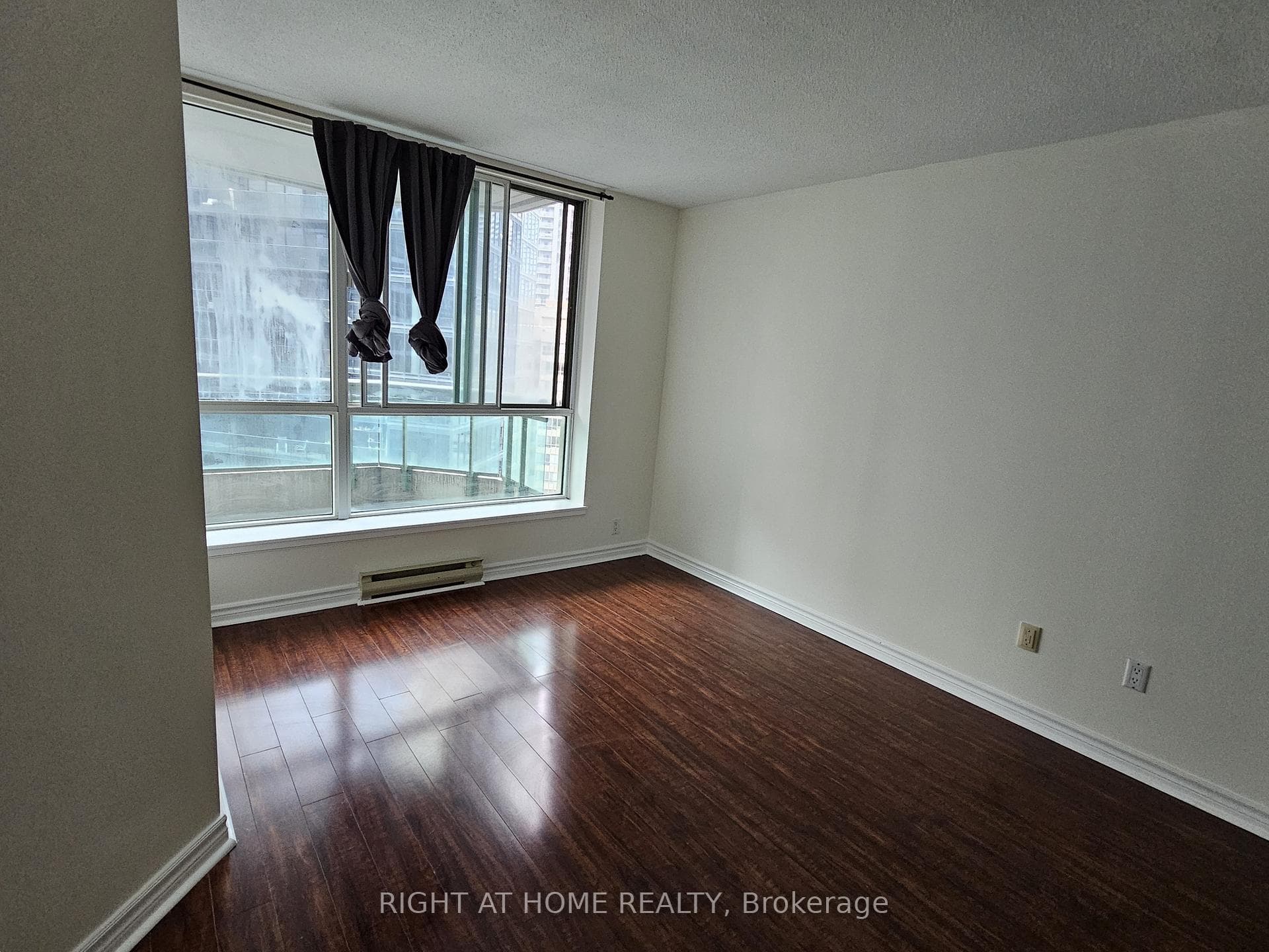 38 Elm Street Unit 1803 photo 2