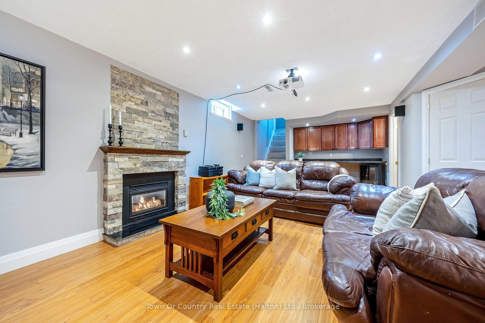 472 White Drive photo 37