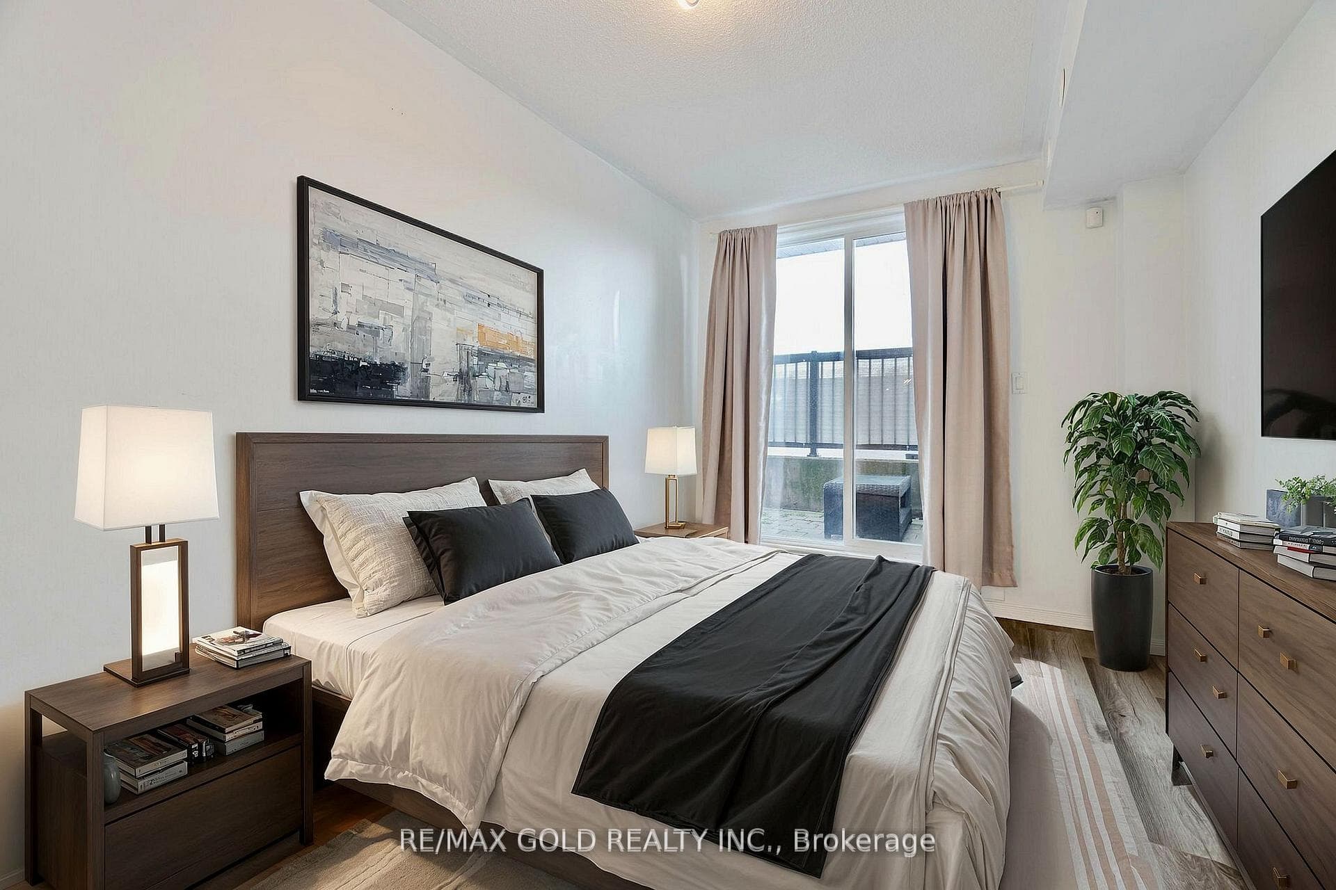 15 Strangford Lane Unit 104 photo 14