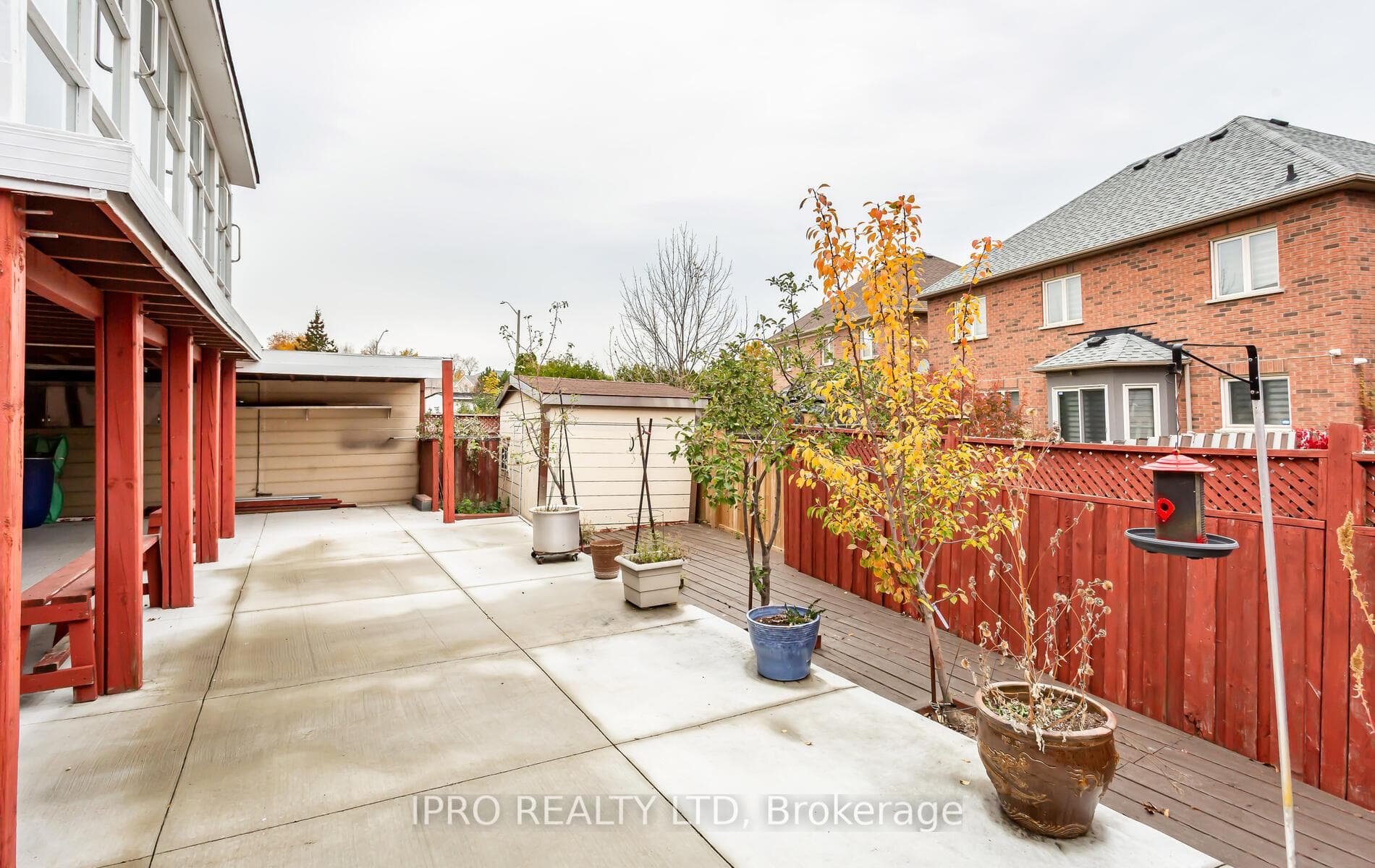 42 Applegrove Court photo 33
