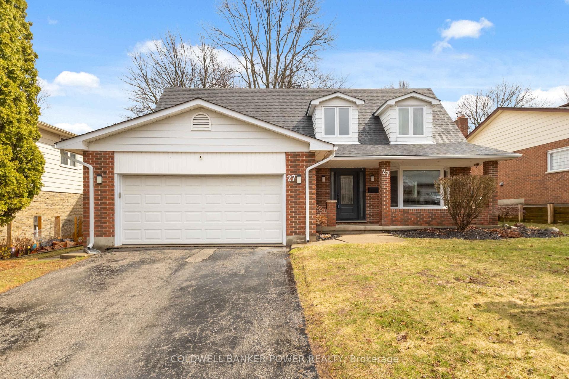 27 Foxcroft Crescent photo 1