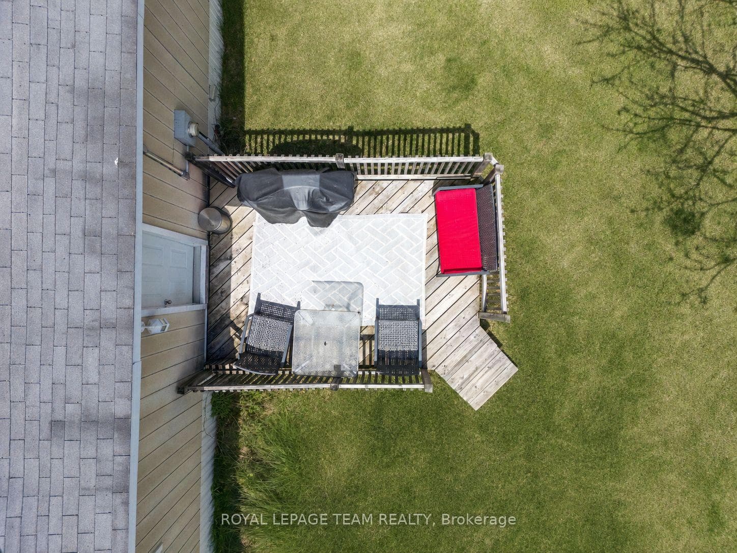 40 Timothy Drive photo 3
