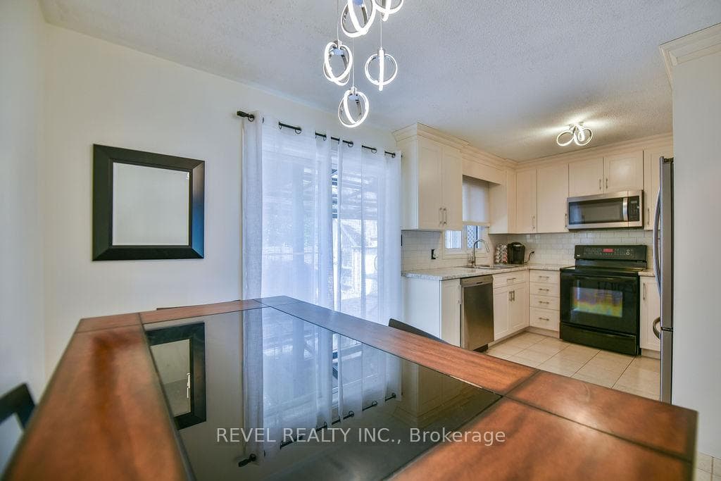 314 Jv Bonhomme Boulevard photo 3