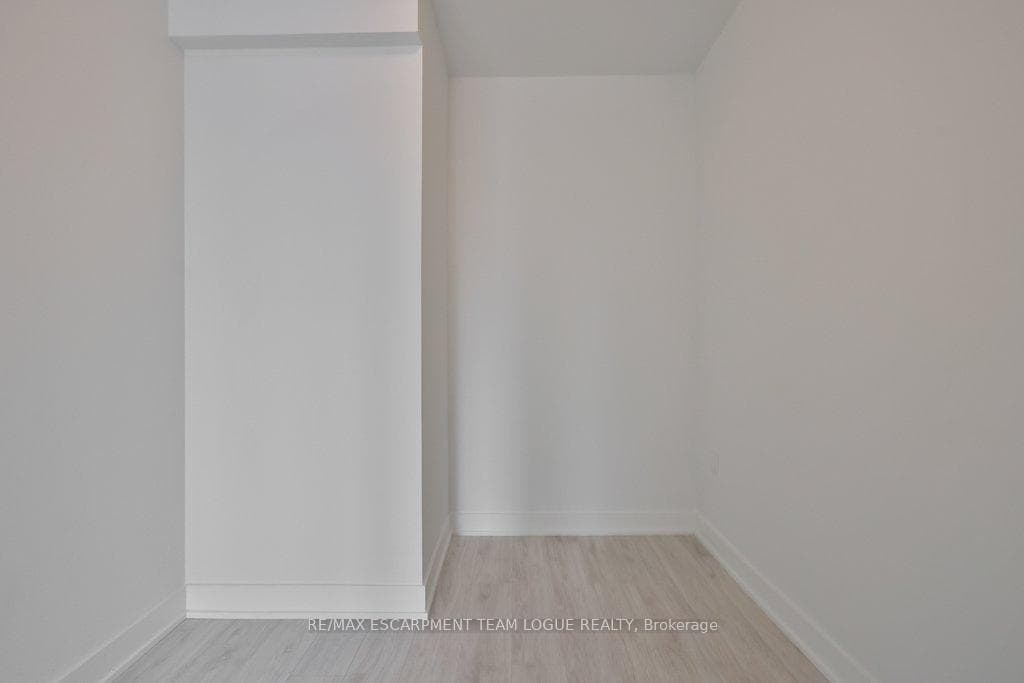 2088 JAMES Street Unit 309 photo 21