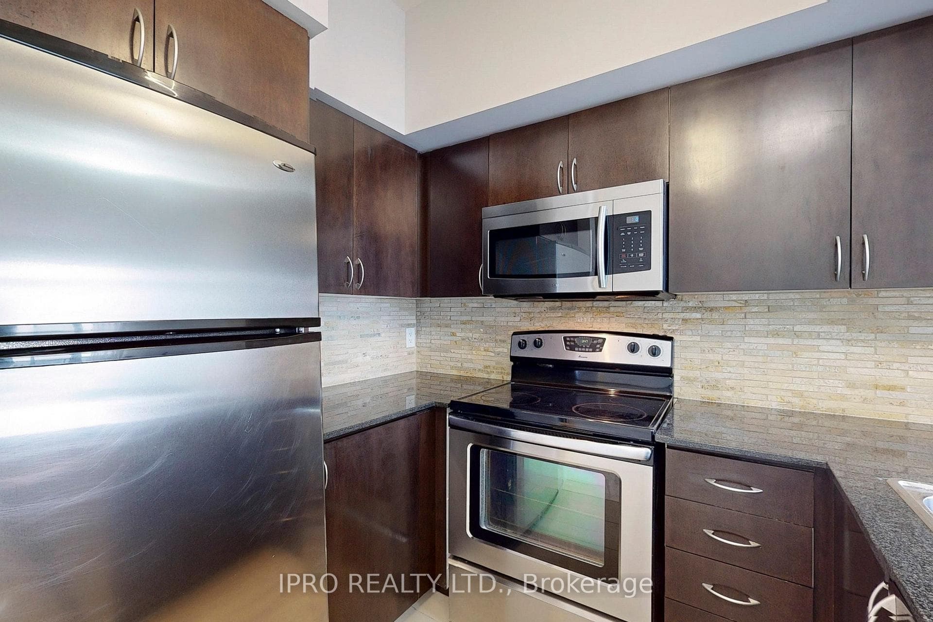 20 North Park Road Unit 1507 photo 17