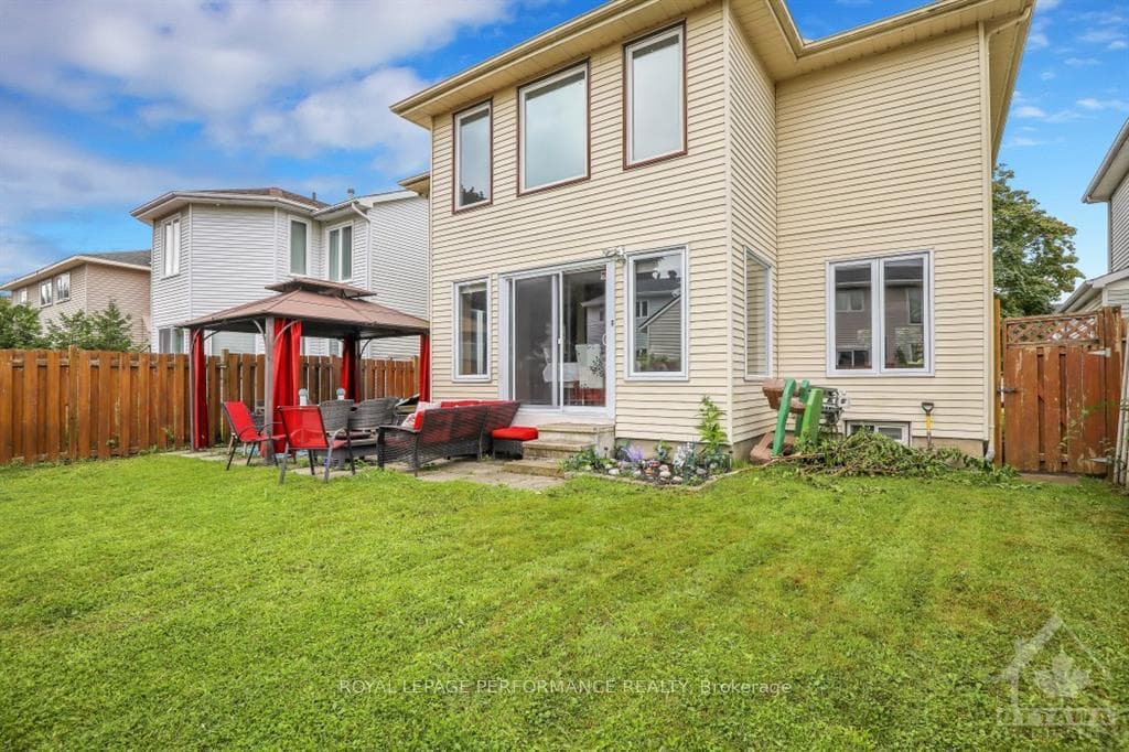 607 CHENIER Way photo 29