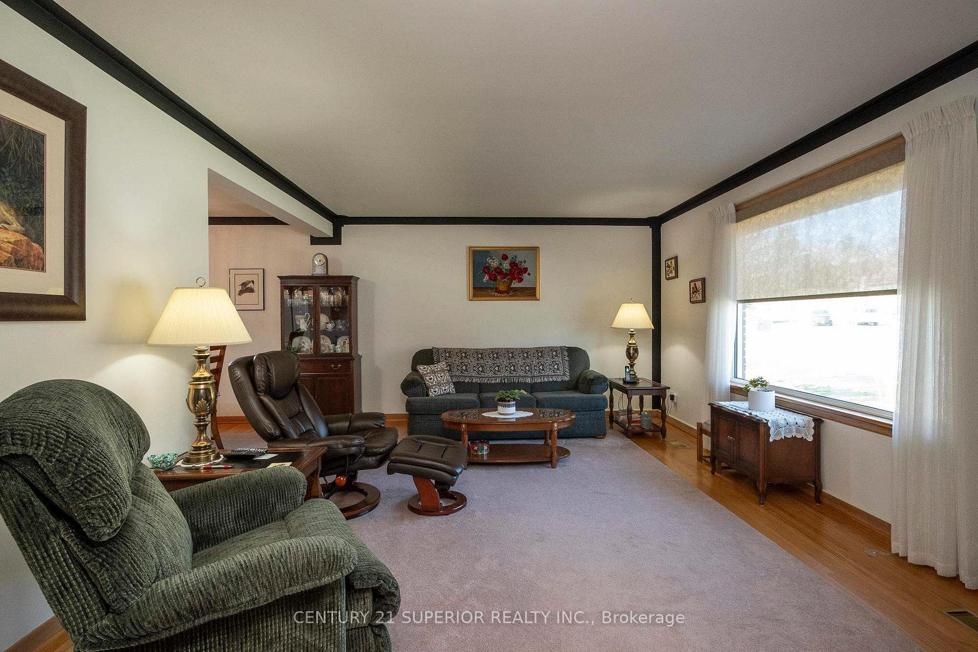 105 Hinton Ave photo 9