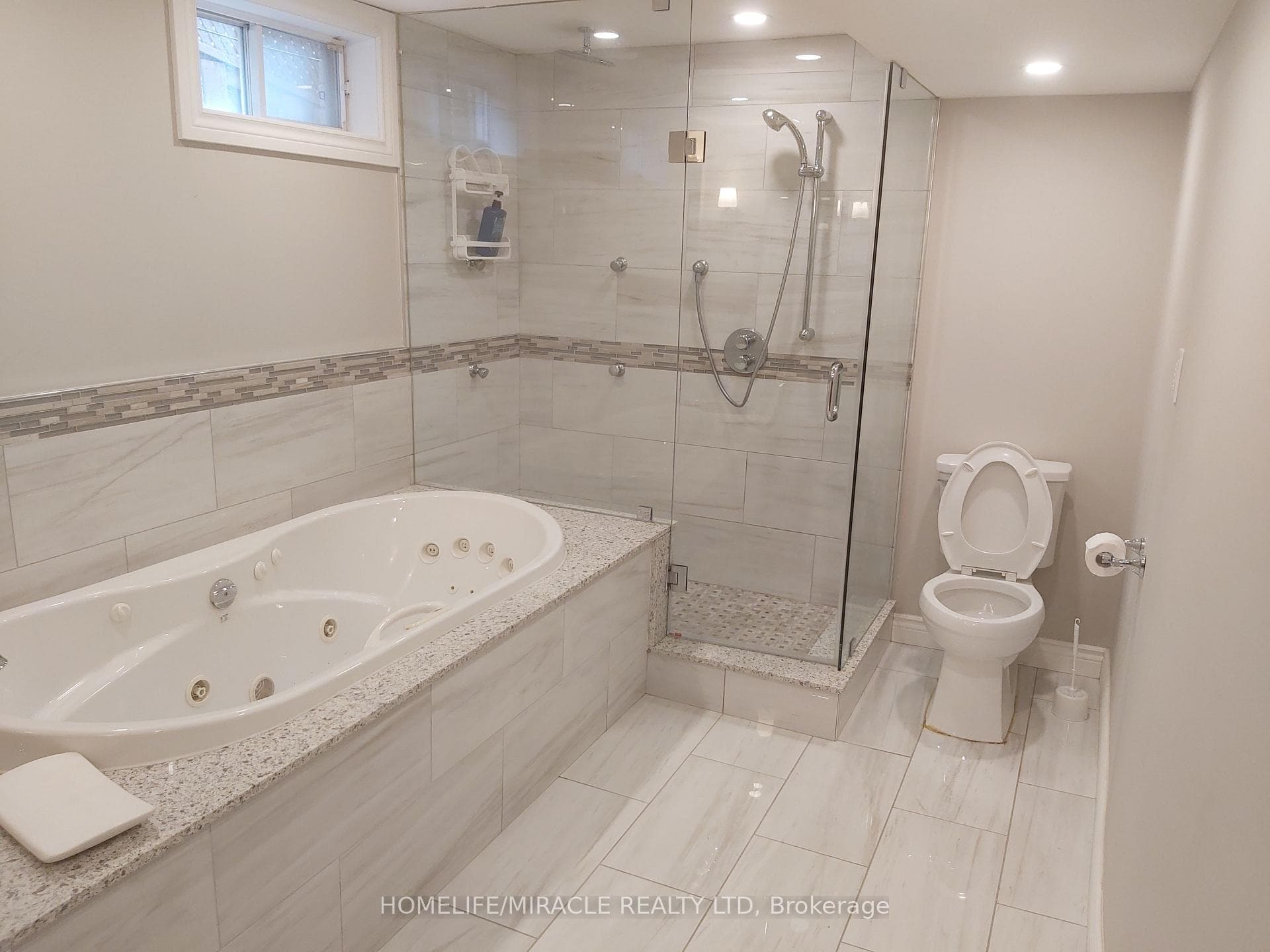 1054 Copperfield Drive Unit Lower photo 10