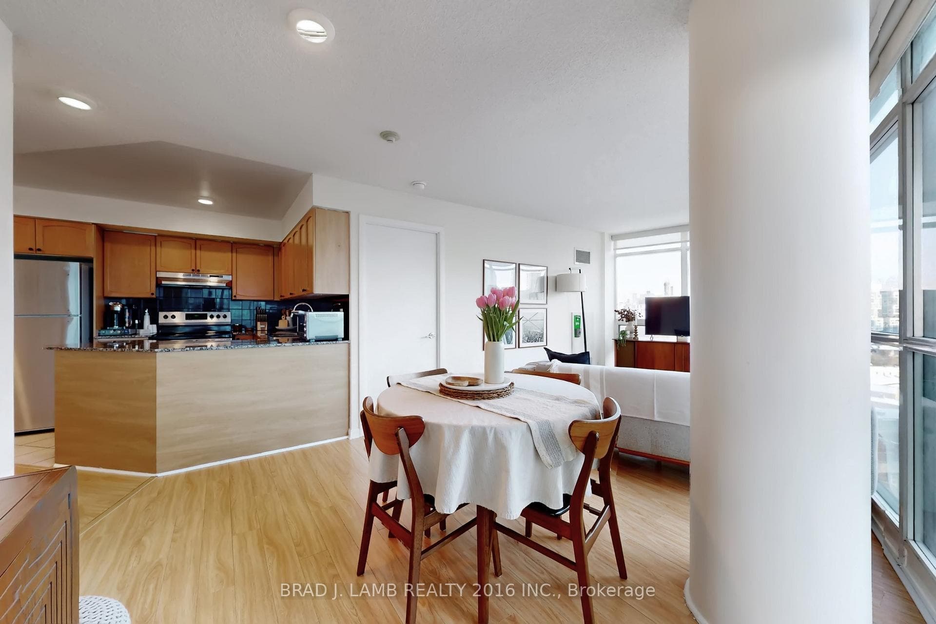 231 Fort York Boulevard Unit 1611 photo 3