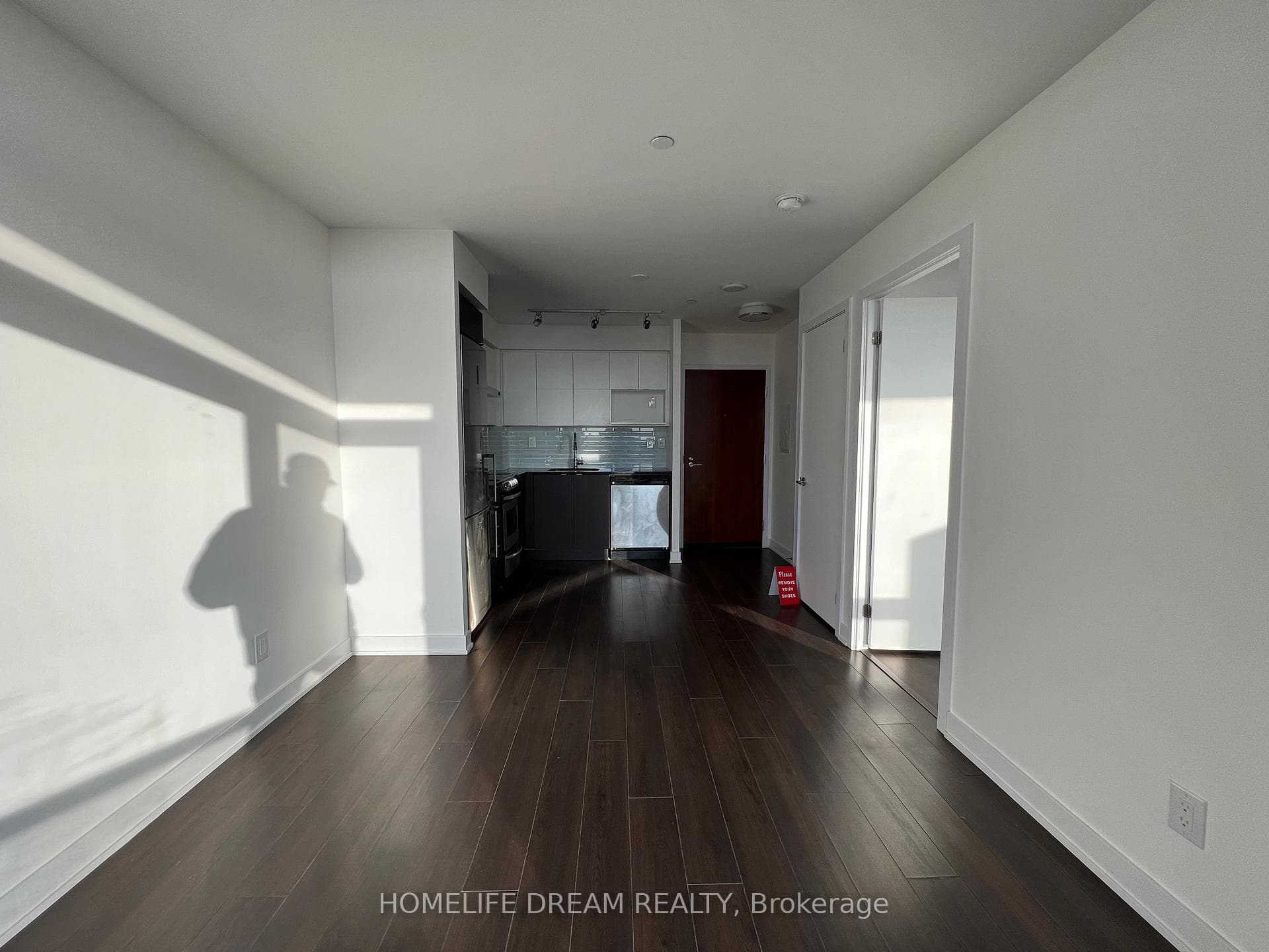 160 Flemington Road Unit 720 photo 7
