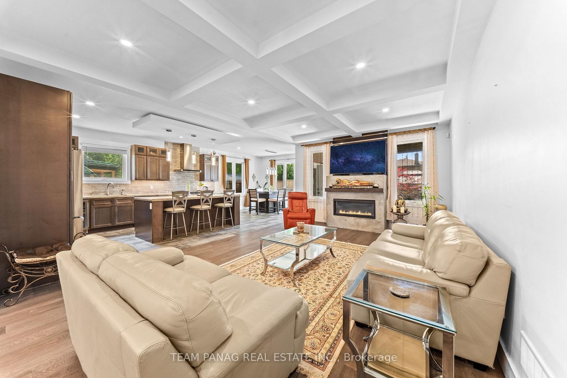 646 West 5th Street photo 11