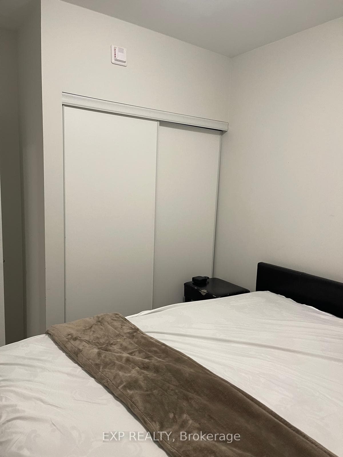 400 The East Mall N/A Unit 308 photo 5