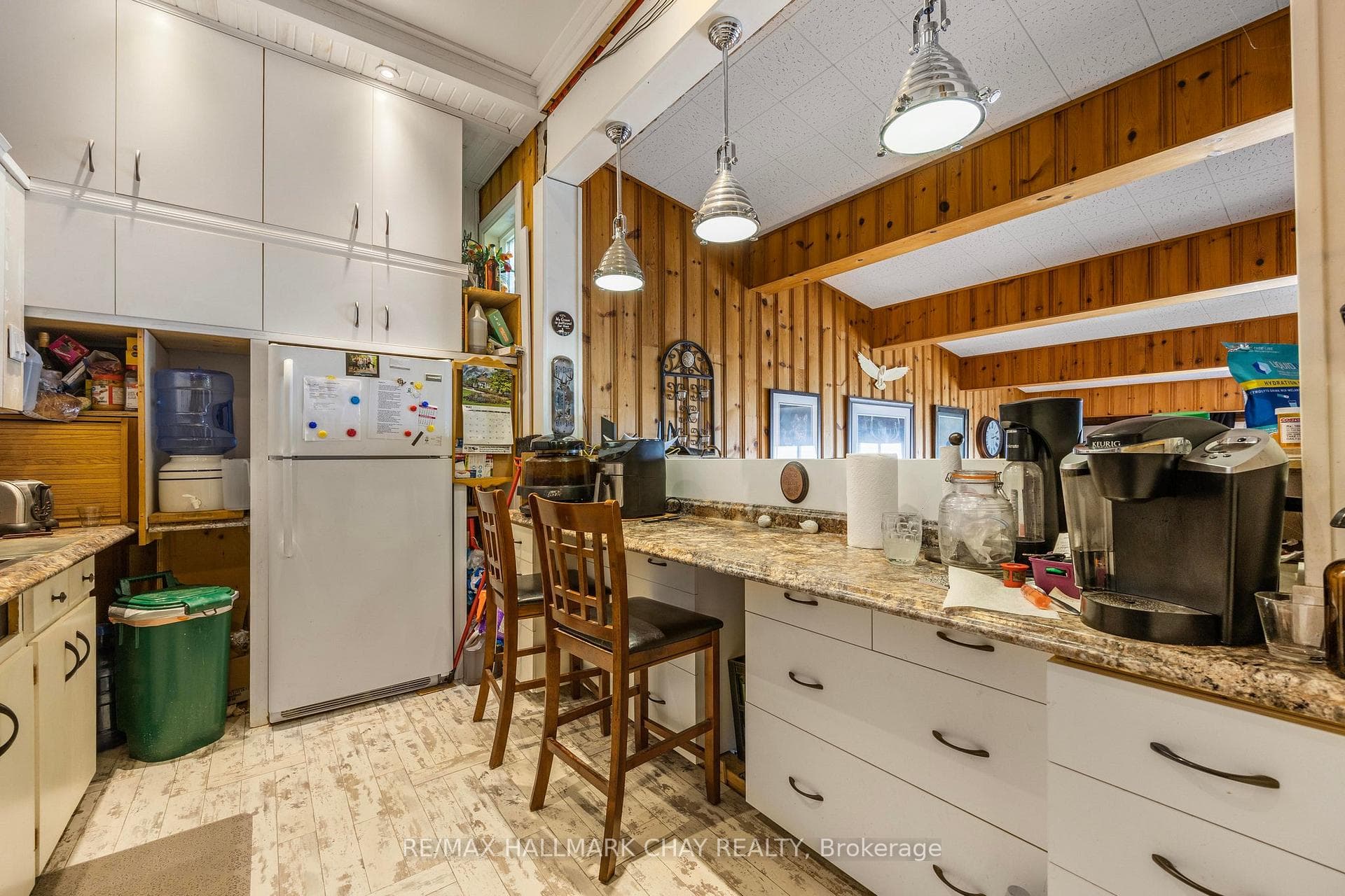 111 Shoreline Drive photo 6