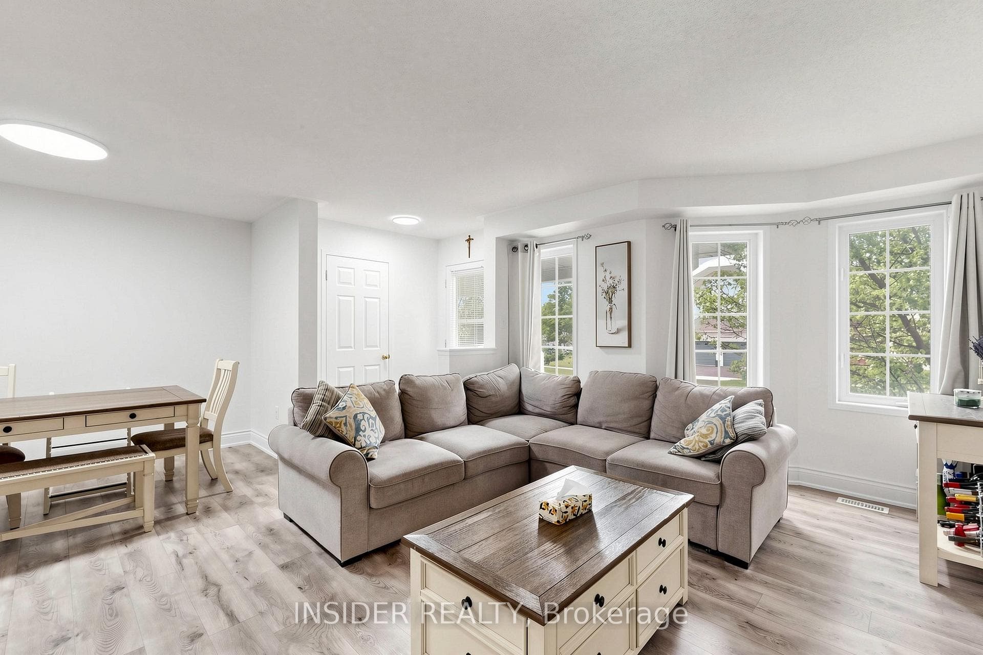 7 Croxall Boulevard photo 3