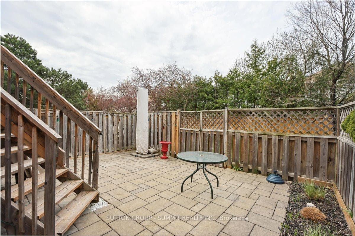 2915 Headon Forest Drive Unit 7 photo 29
