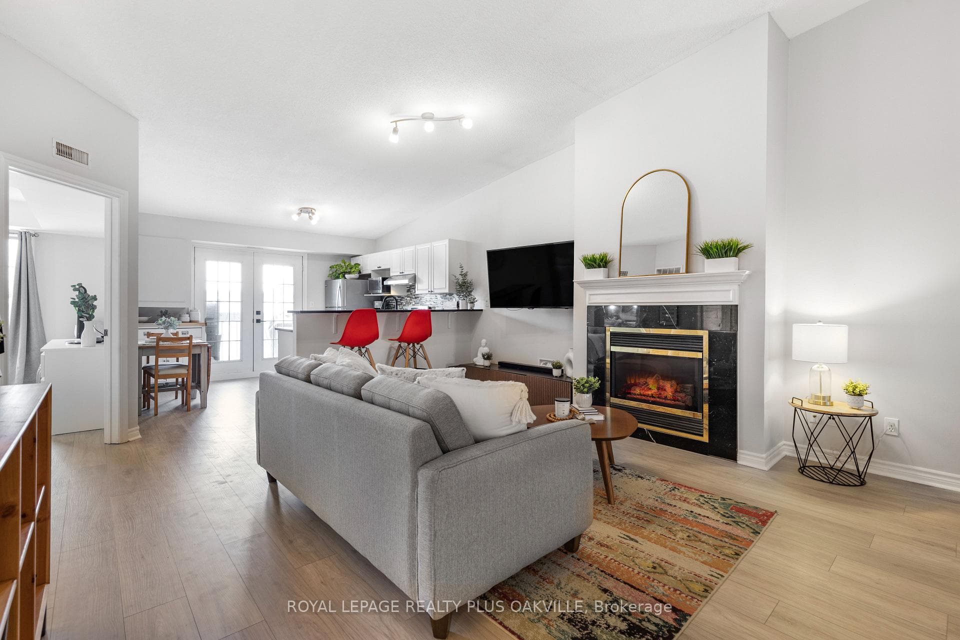 4015 Kilmer Drive Unit 405 photo 6