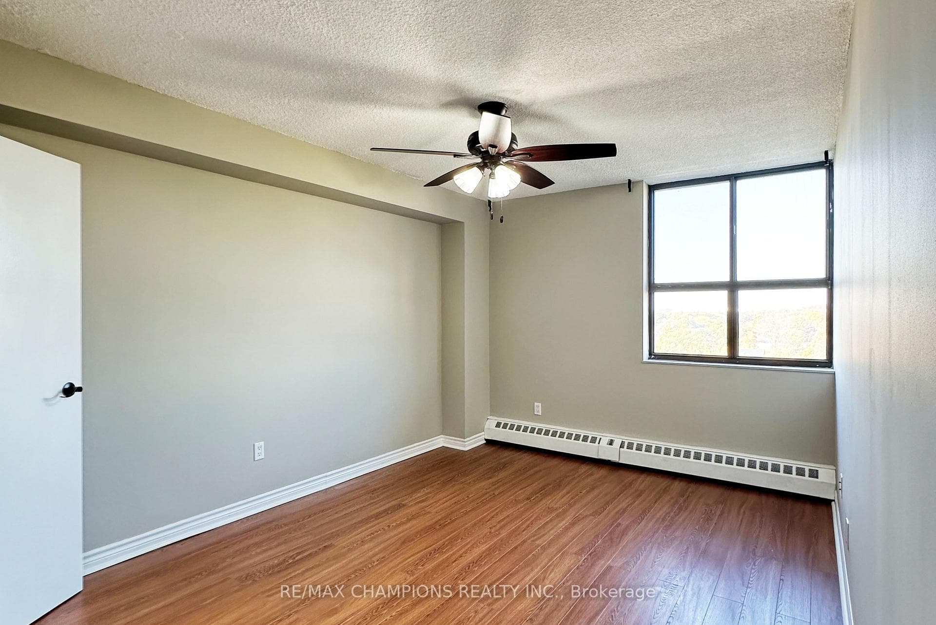 2929 Aquitaine Avenue Unit 703 photo 21
