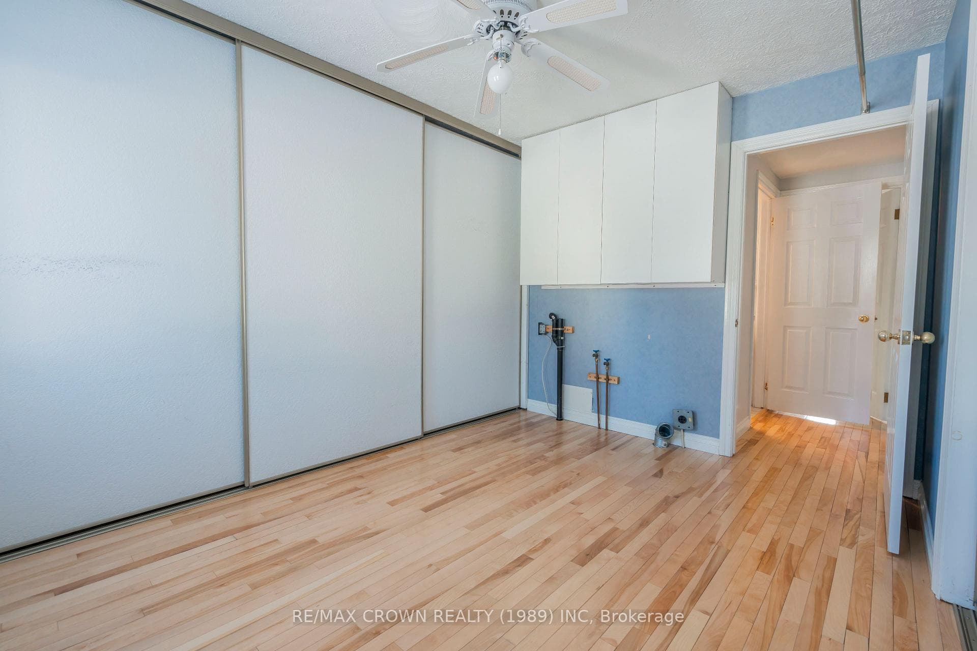 63 Bowman Avenue photo 19