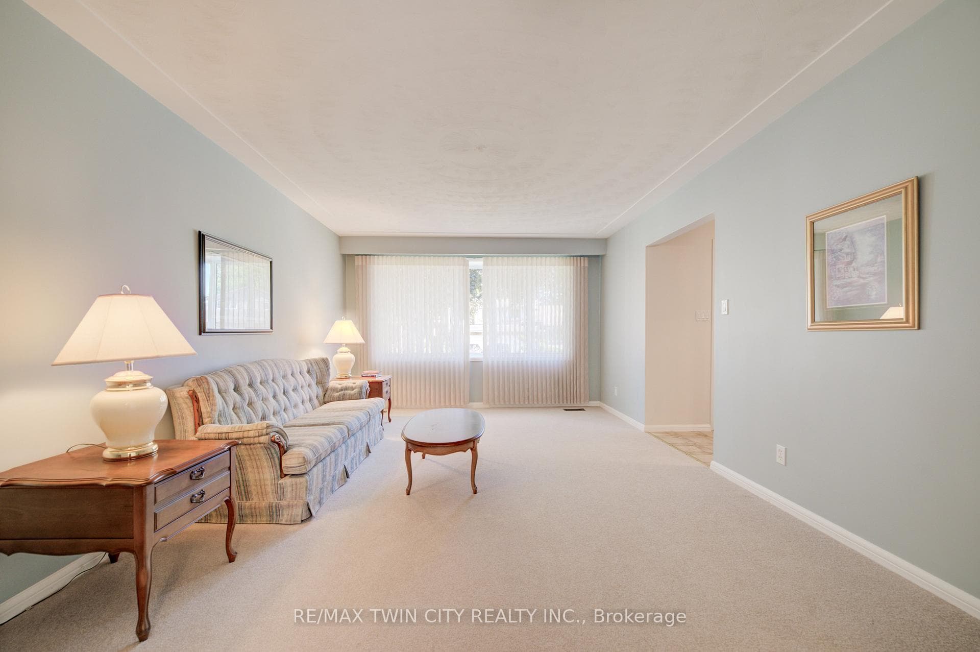 54 Stonegate Drive photo 8