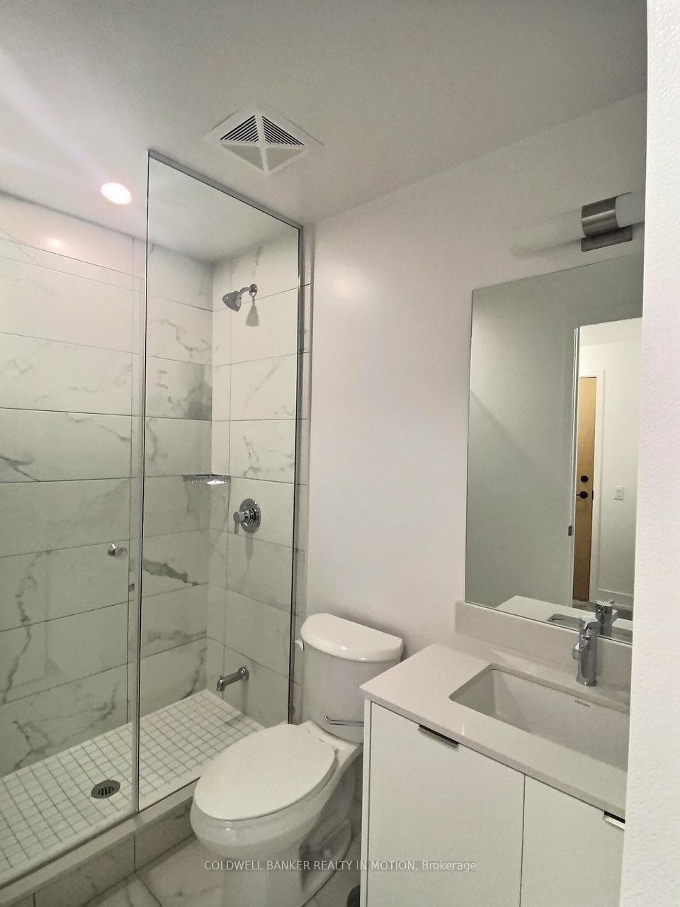 202 Burnhamthorpe Road Unit 2008 photo 22