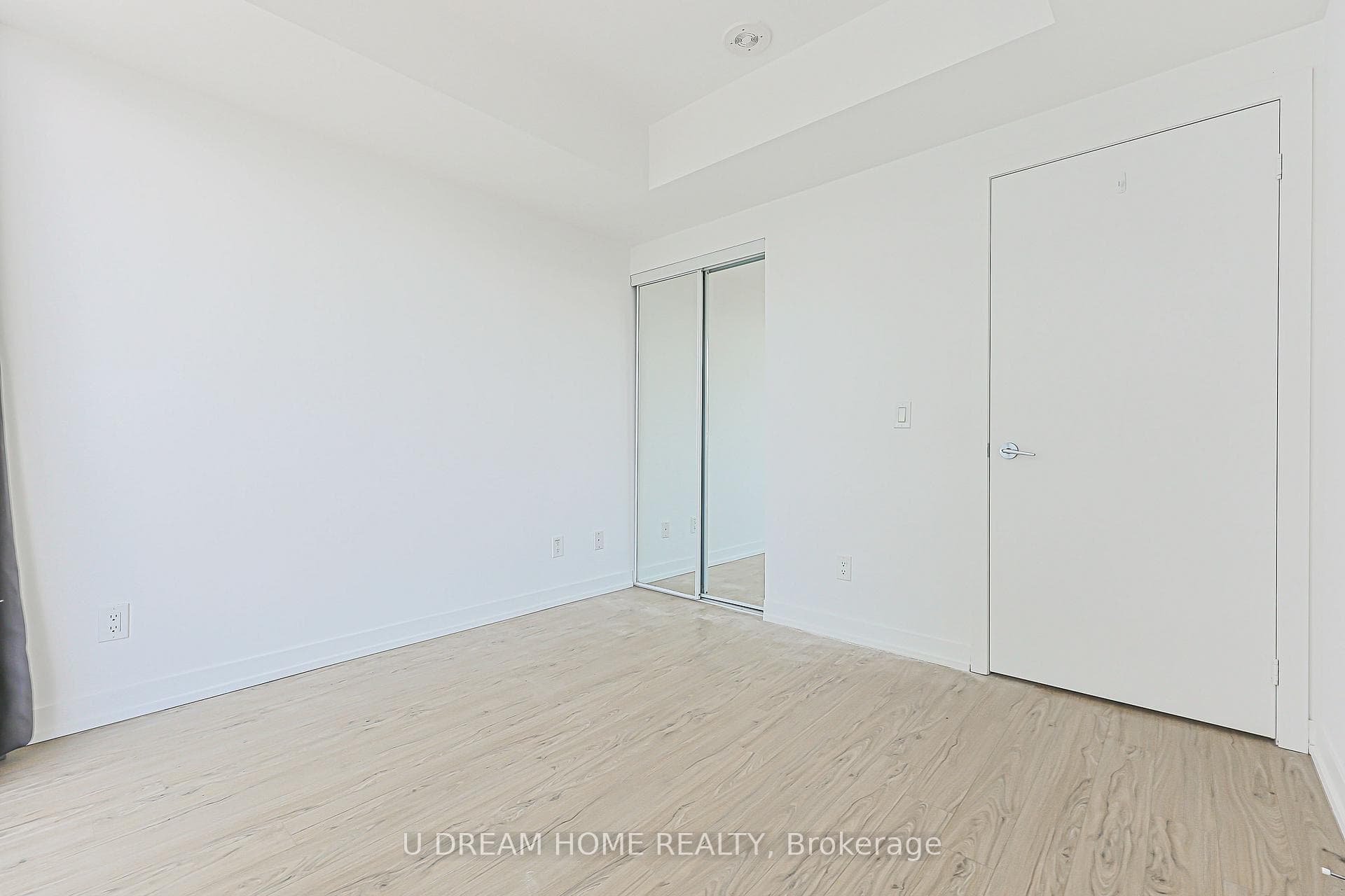 85 Wood Street Unit 3802 photo 20