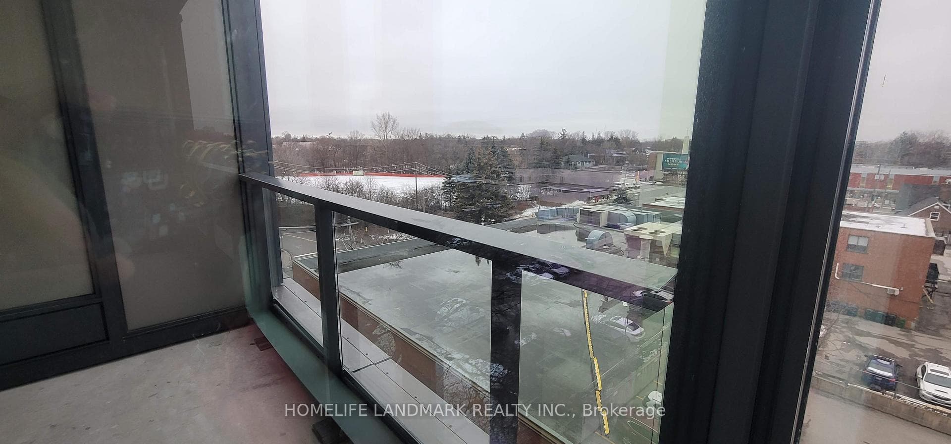 250 Lawrence Avenue Unit 622 photo 15