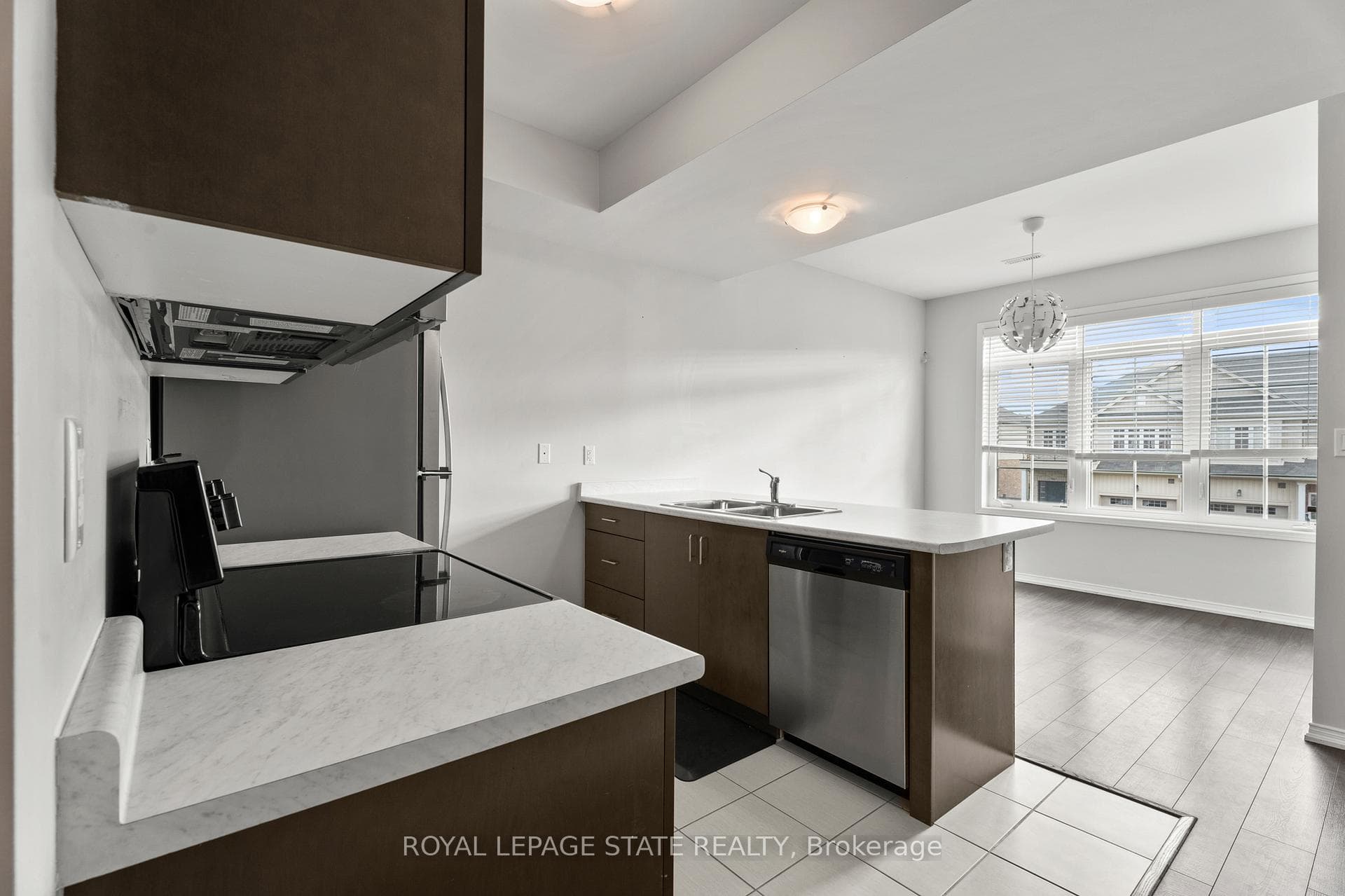 5044 serena Drive photo 8