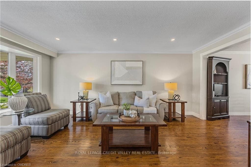 32 Parkview Place photo 6