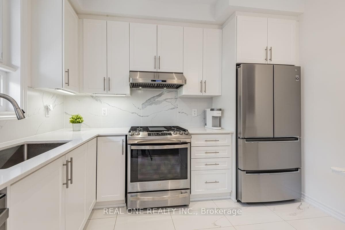 28 Massachusetts Lane photo 12